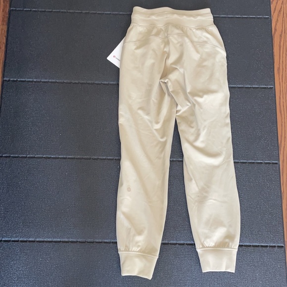 Lululemon Ready to Rulu 7/8 Joggers - Picture 3 of 3